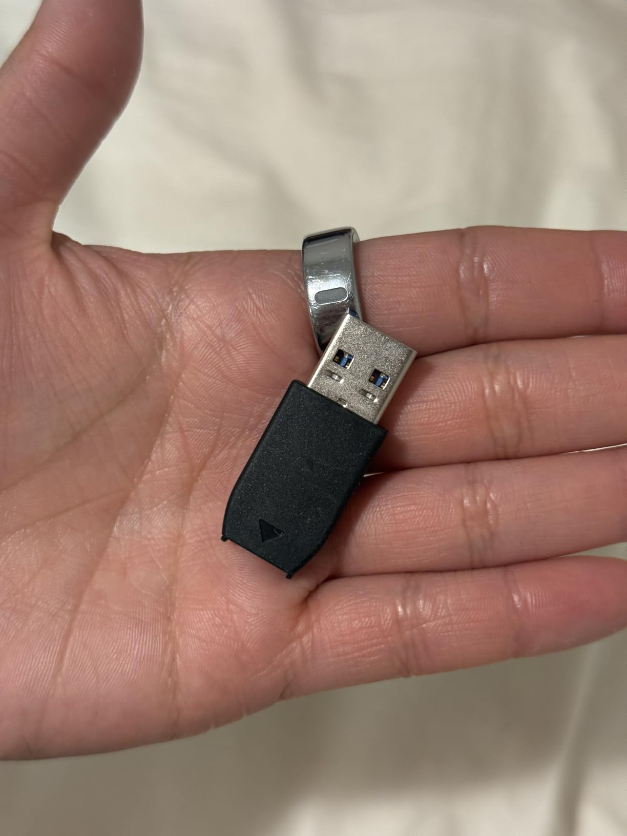 SANDISK 1TB Extreme Portable SSD (Old Model) - Up to 1050MB/s, USB-C, USB 3.2 Gen 2, IP65 Water and Dust Resistance, Updated Firmware - External Solid State Drive - SDSSDE61-1T00-G25 customer photo 2
