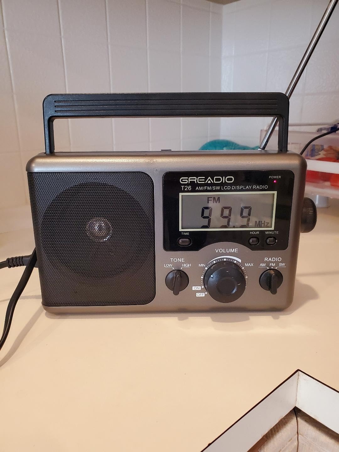 Greadio Portable Shortwave Radio with Best Reception,AM FM Transistor,LCD Display,Time Setting,Battery Operated by 4 D Cell Batteries or AC Power,Big Speaker,Earphone Jack for Gift,Elder,Home customer photo 2