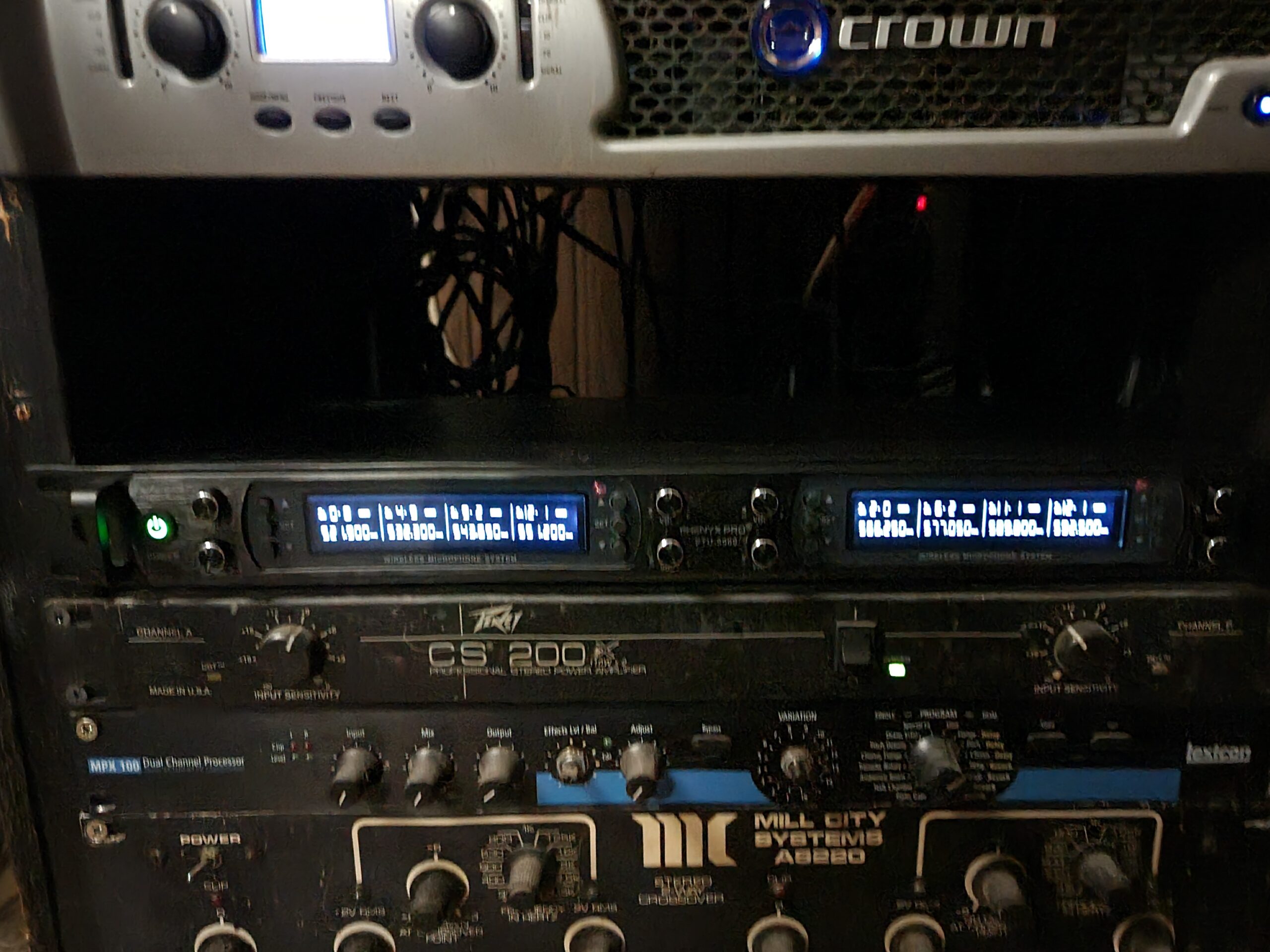 Phenyx Pro Wireless Microphone System, 8-Channel Wireless Mic, w/ 8 Handheld Dynamic Microphones, Auto Scan, 8x40 UHF Frequencies, 328ft Range, Mics for Singing, Church, Karaoke (PTU-6000-8H) customer photo 1