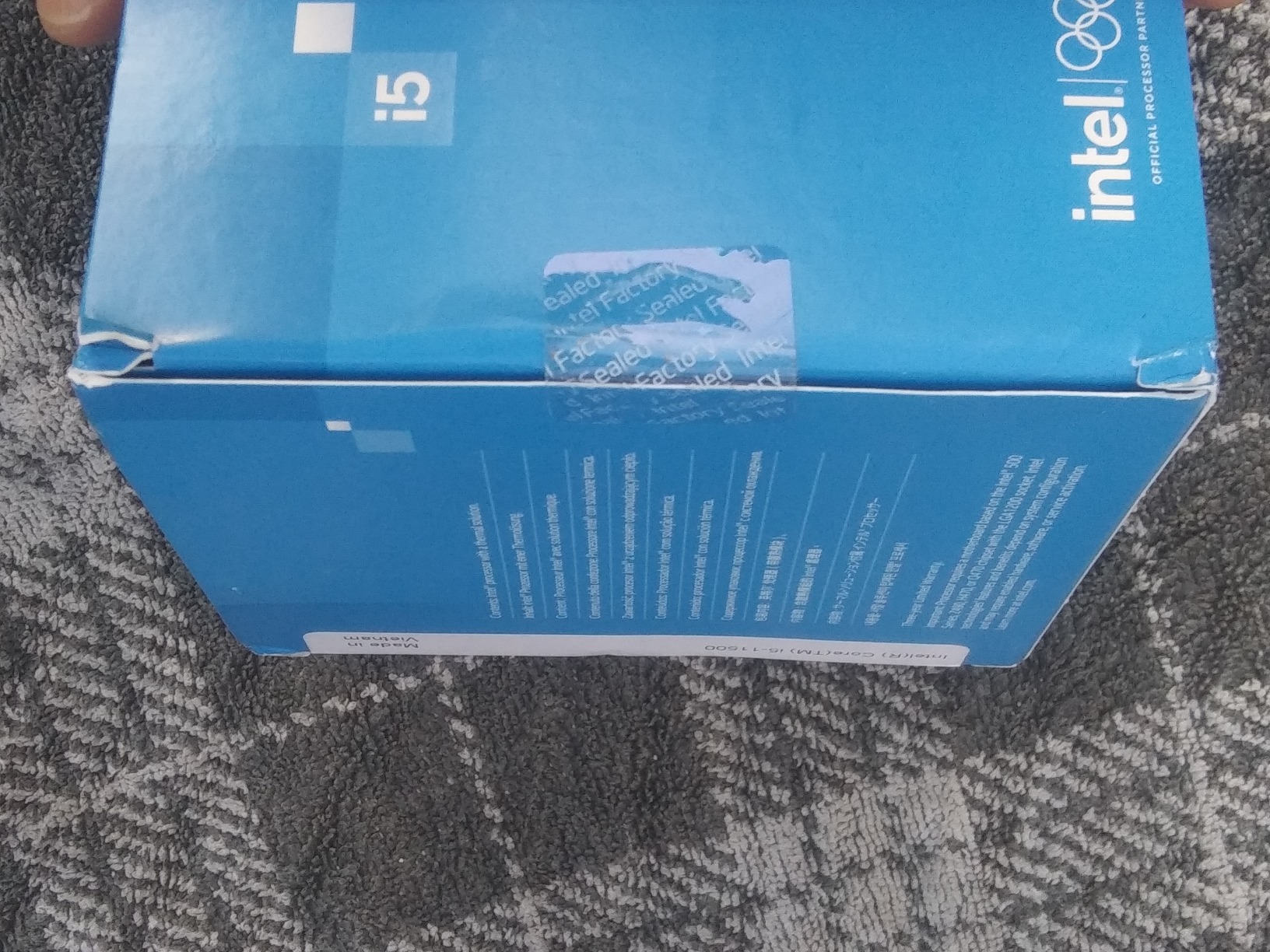 Intel Core i5-11500 Desktop Processor 6 Cores up to 4.6 GHz LGA1200 (Intel 500 Series & Select 400 Series Chipset) 65W customer photo 1