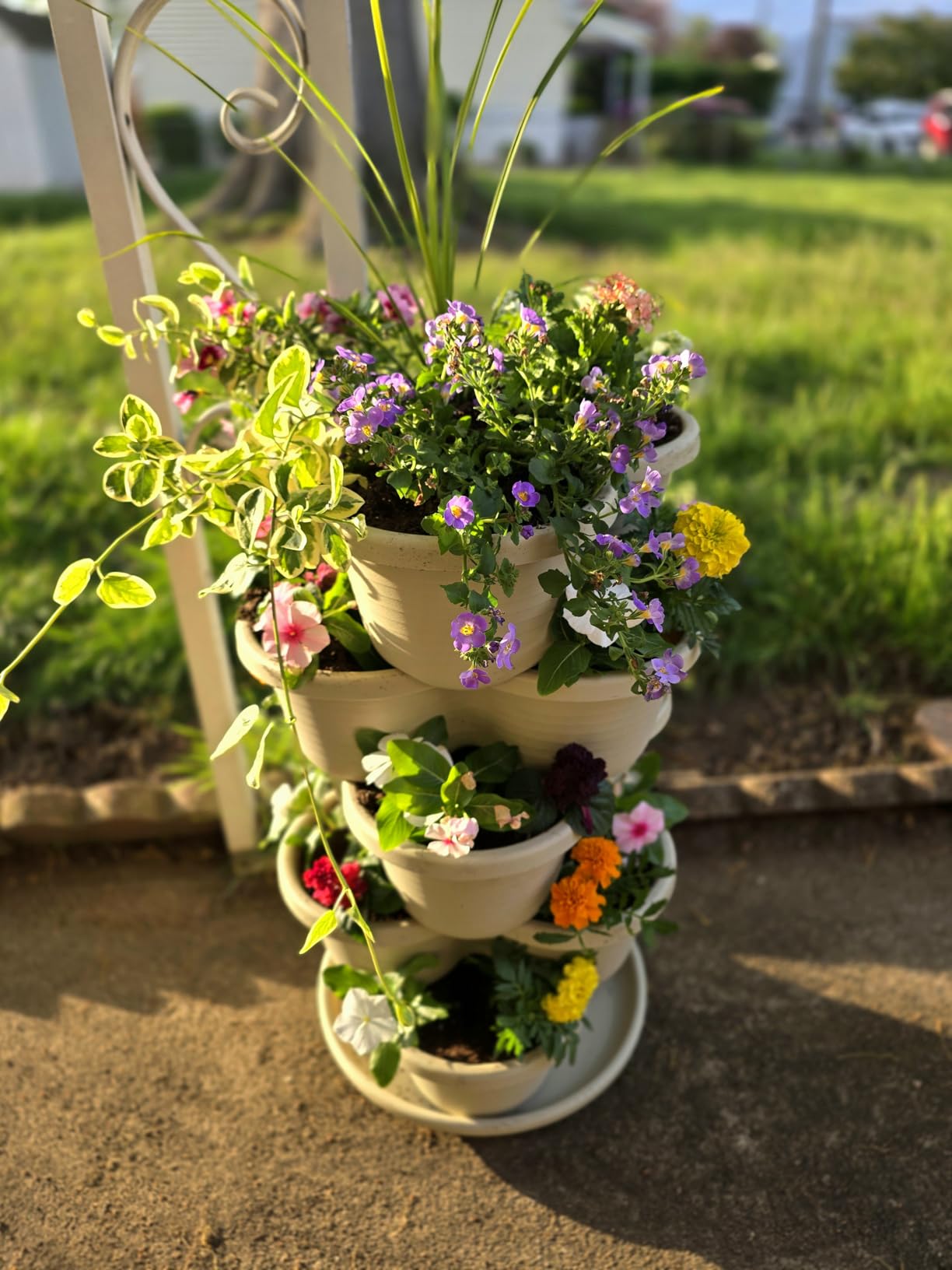 VIVOSUN 2-Pack 5 Tier Vertical Gardening Stackable Planter for Strawberries, Flowers, Herbs, Vegetables, Ivory customer photo 1