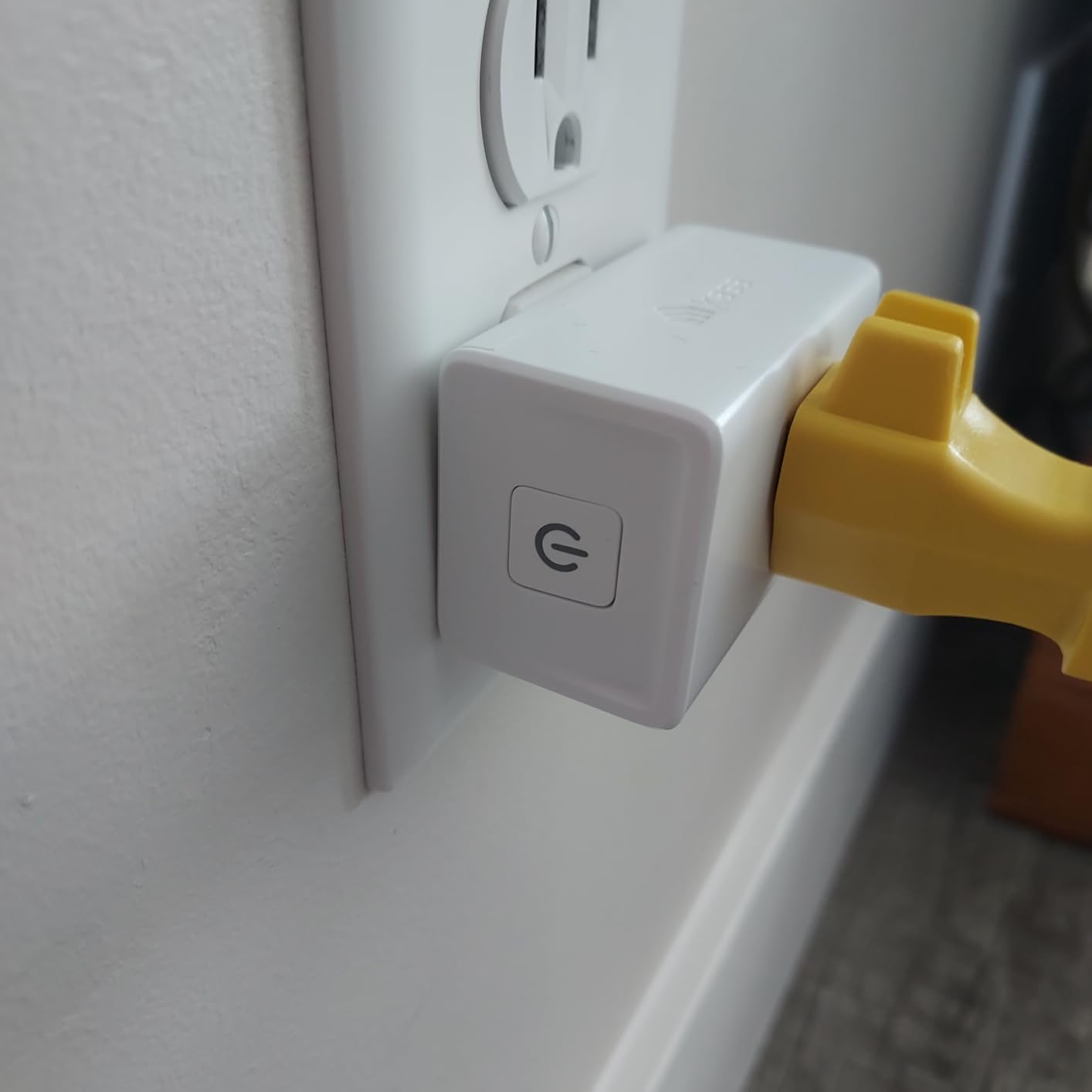 Kasa Smart Plug Ultra Mini 15A, Smart Home Wi-Fi Outlet Works with Alexa, Google Home, No Hub Required, UL Certified, 2.4G WiFi Only, 2 Count (EP10P2), White customer photo 1