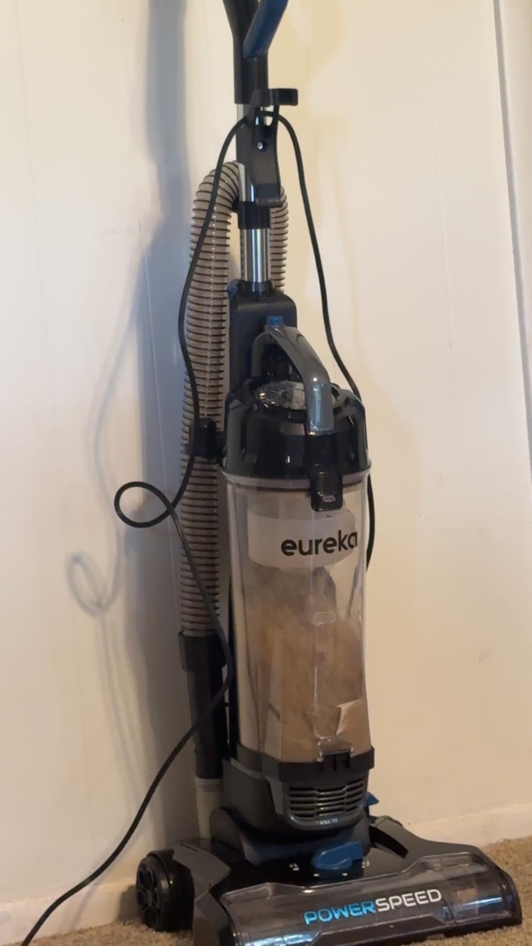 Eureka PowerSpeed Lightweight Upright Vacuum Cleaner for Carpet and Hard Floor, Powerful Bagless Upright Vacuum Cleaner for Home Pets, NEU181A, Blue customer photo 2