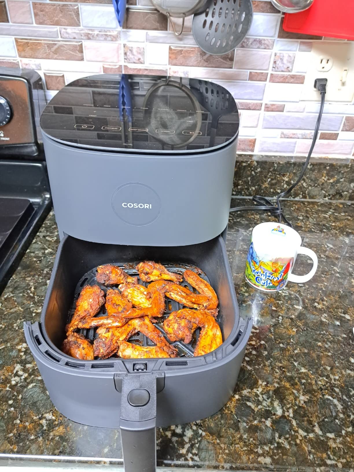 Cosori Air Fryer Pro, Compact 5QT, Ceramic Coating, 7 Presets with Preheat & Keep Warm, 450℉, Easy to use & clean, Shake Reminder, 130+ In-App Recipes, Nonstick & Dishwasher-Safe Basket, Gray customer photo 1