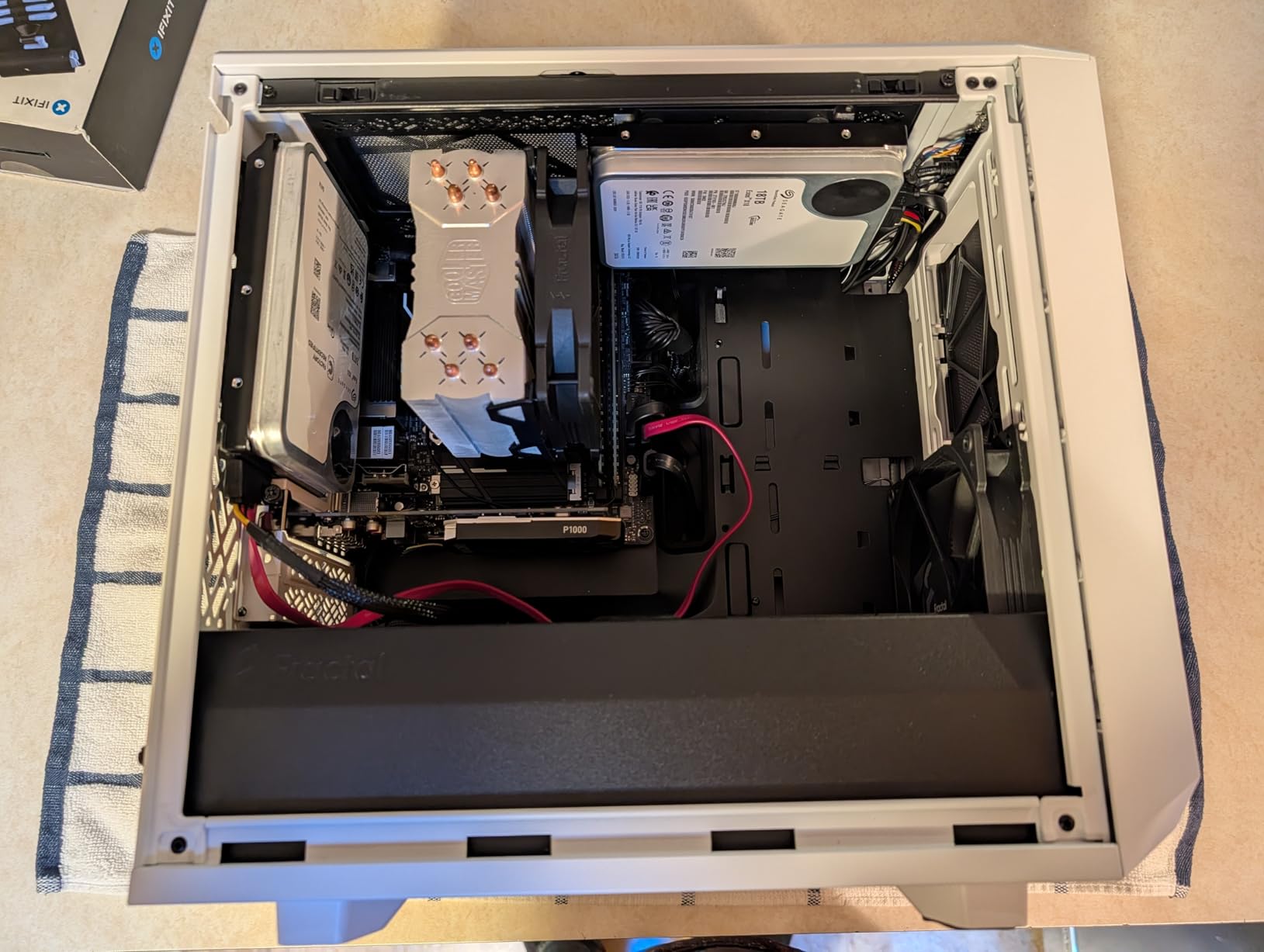 Cooler Master Elite Liquid 240 CPU AIO Cooler - 240mm Radiator, 2X ARGB PWM Fans, Dual-Chamber Pump Design, Ultra-Quiet High-Performance Cooling, AMD AM5/AM4 & Intel LGA 1851/1700, White customer photo 1
