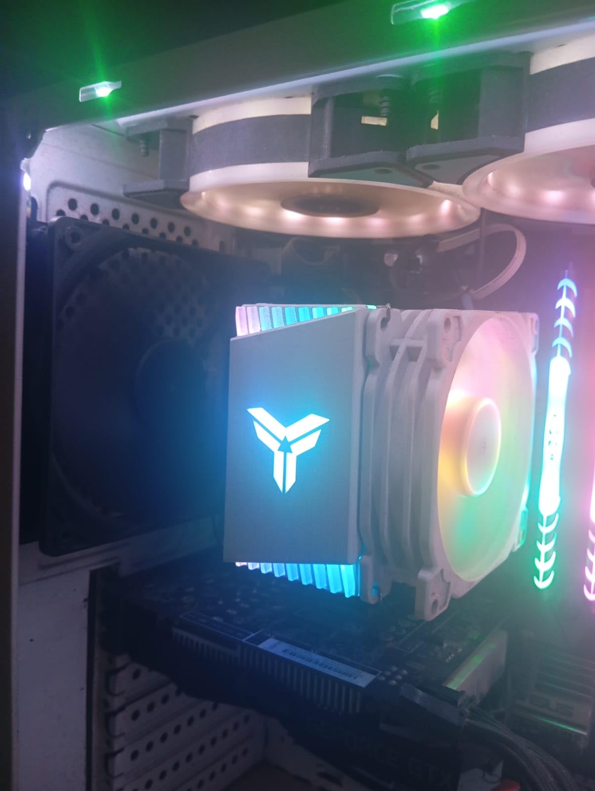JONSBO CR1400 RGB CPU Air Cooler, 92mm PWM CPU Cooler with 4 Heat Pipes, Removable Computer PC Fans Easy to Install, Quiet Rainbow RGB Cooling Fan for Intel LGA 1851/1700/1200/115X, AMD AM4 AM5, Black customer photo 1