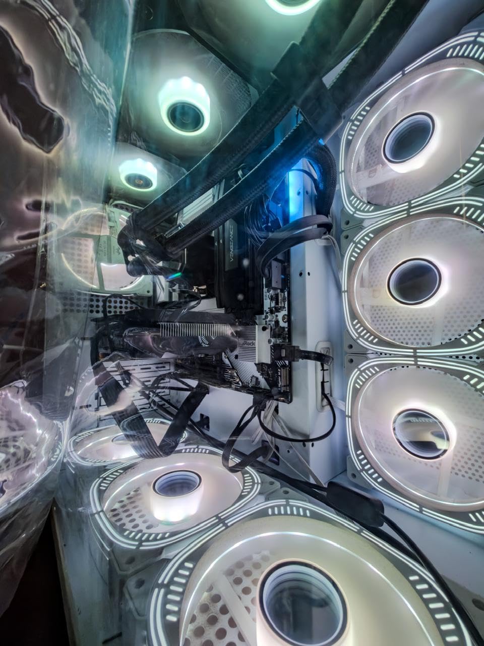 Intel Core i7-12700KF Desktop Processor 12 Cores (8P+4E) up to 5.0 GHz Unlocked LGA1700 125W customer photo 2