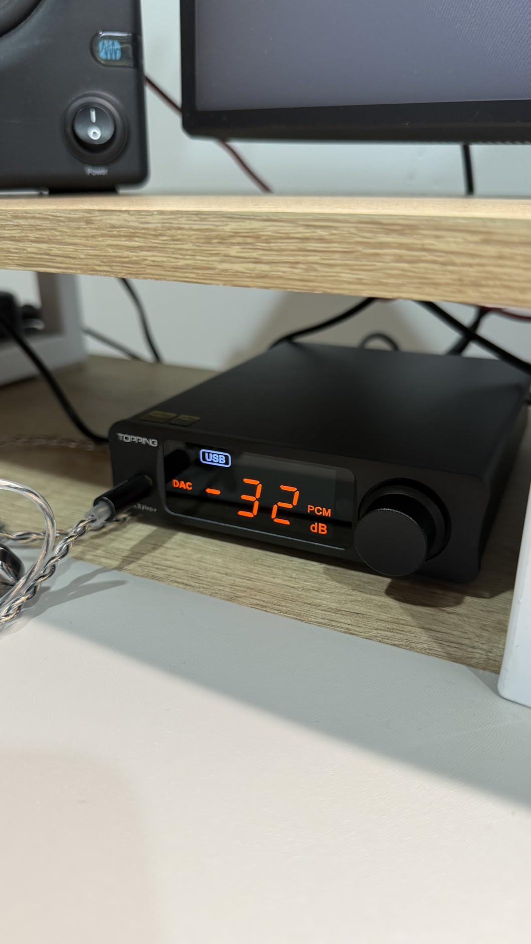 Topping DX3pro+ LDAC Headphone Amplifier - ES9038Q2M XU208 NFCA Bluetooth 5.0 Audio Decoder USB/Opt/Coax DAC AMP Pre Amplifier with Remote Control (Black) customer photo 1
