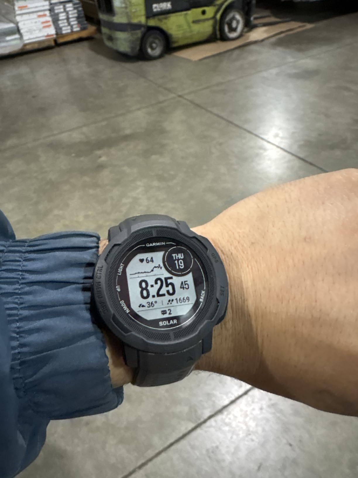 Garmin Instinct 2 Solar, Smaller-Sized Rugged Outdoor Watch with GPS, Solar Charging Capabilities, Built for All Elements, Multi-GNSS Support, Tracback Routing and More, Graphite customer photo 1