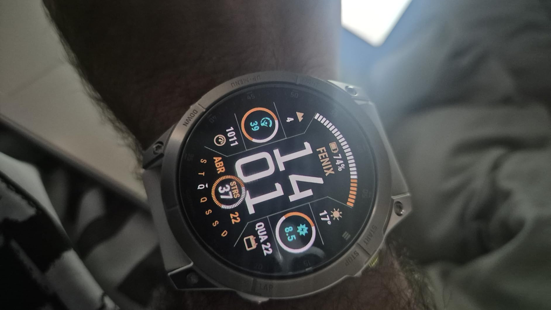 Garmin epix Gen 2, Premium Active Smartwatch, Health and Wellness Features, Touchscreen AMOLED Display, Adventure Watch with Advanced Features, Black Titanium customer photo 1