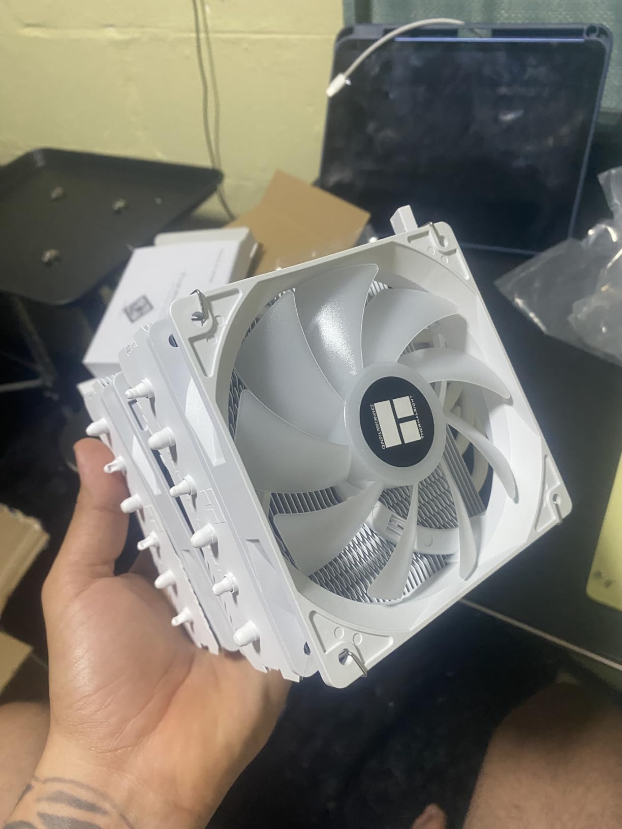 Thermalright Peerless Assassin 120 SE ARGB White CPU Air Cooler, 6 Heat Pipes CPU Cooler, Dual 120mm TL-C12CW-S PWM Fan, AGHP Technology, for AMD AM4/AM5/Intel LGA1700/115X/1851/1155/1200 customer photo 1