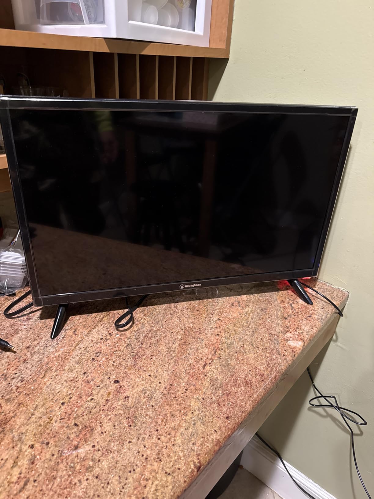 Westinghouse 24 Inch TV, HD LED Small Flat Screen Non-Smart Television, Works with Fire Stick, Roku, Apple TV, TiVo, Xumo, and Streaming Devices customer photo 2
