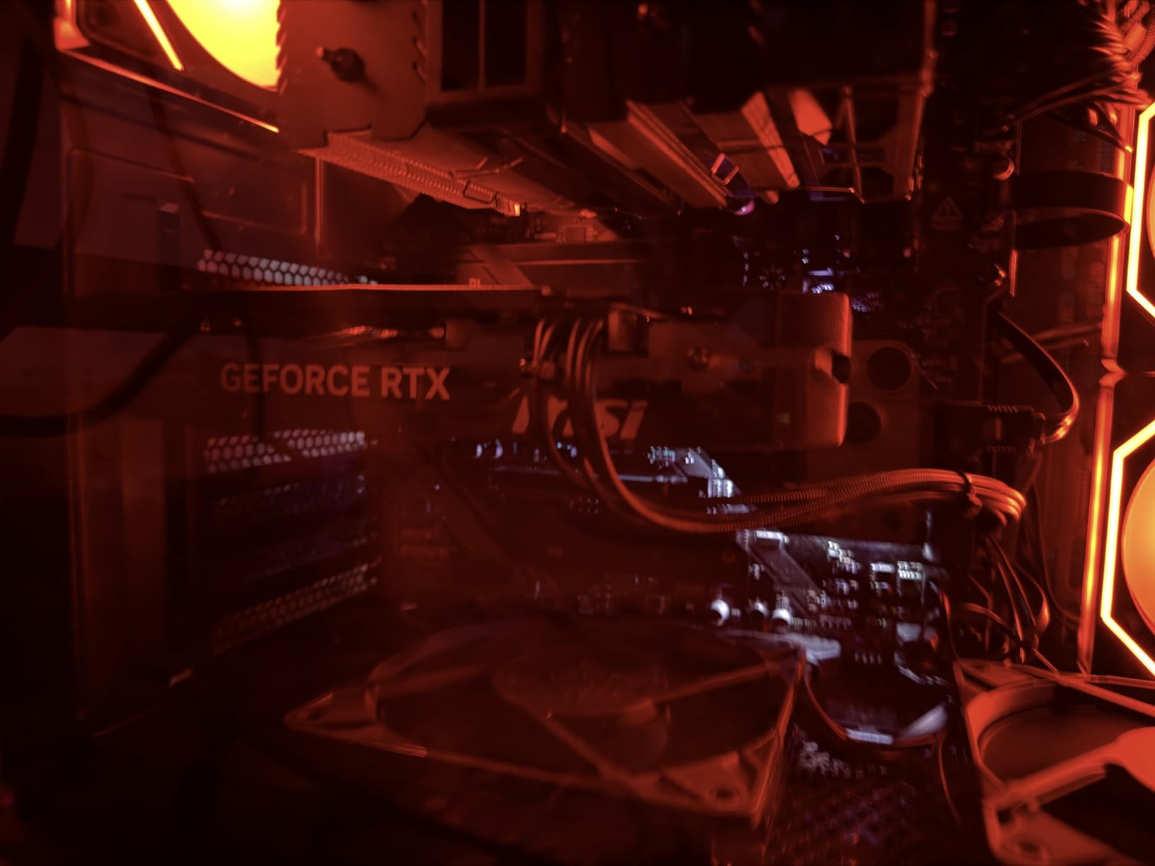 MSI MAG B550 Tomahawk MAX WiFi Gaming Motherboard (AMD Ryzen 5000 Series, AM4, DDR4, PCIe 4.0, SATA 6Gb/s, M.2, USB 3.2 Gen 2, HDMI/DP, Wi-Fi 6E, Bluetooth 5.2, 2.5Gbps LAN, ATX) customer photo 2