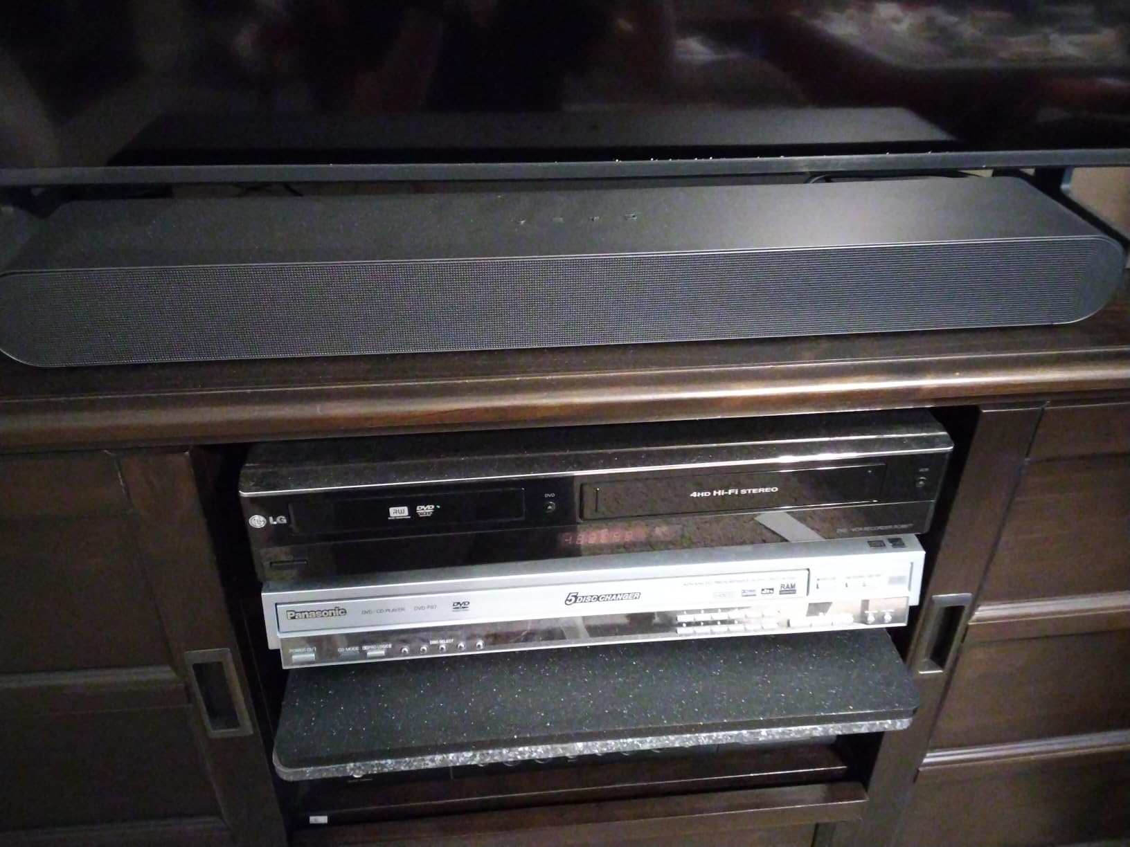 Samsung HW-S50B/ZA 3.0ch All-in-One Soundbar w/Dolby 5.1, DTS Virtual:X, Q-Symphony, Built-in Center Speaker, Adaptive Sound Lite, Bluetooth Multi Connection (2022) customer photo 2