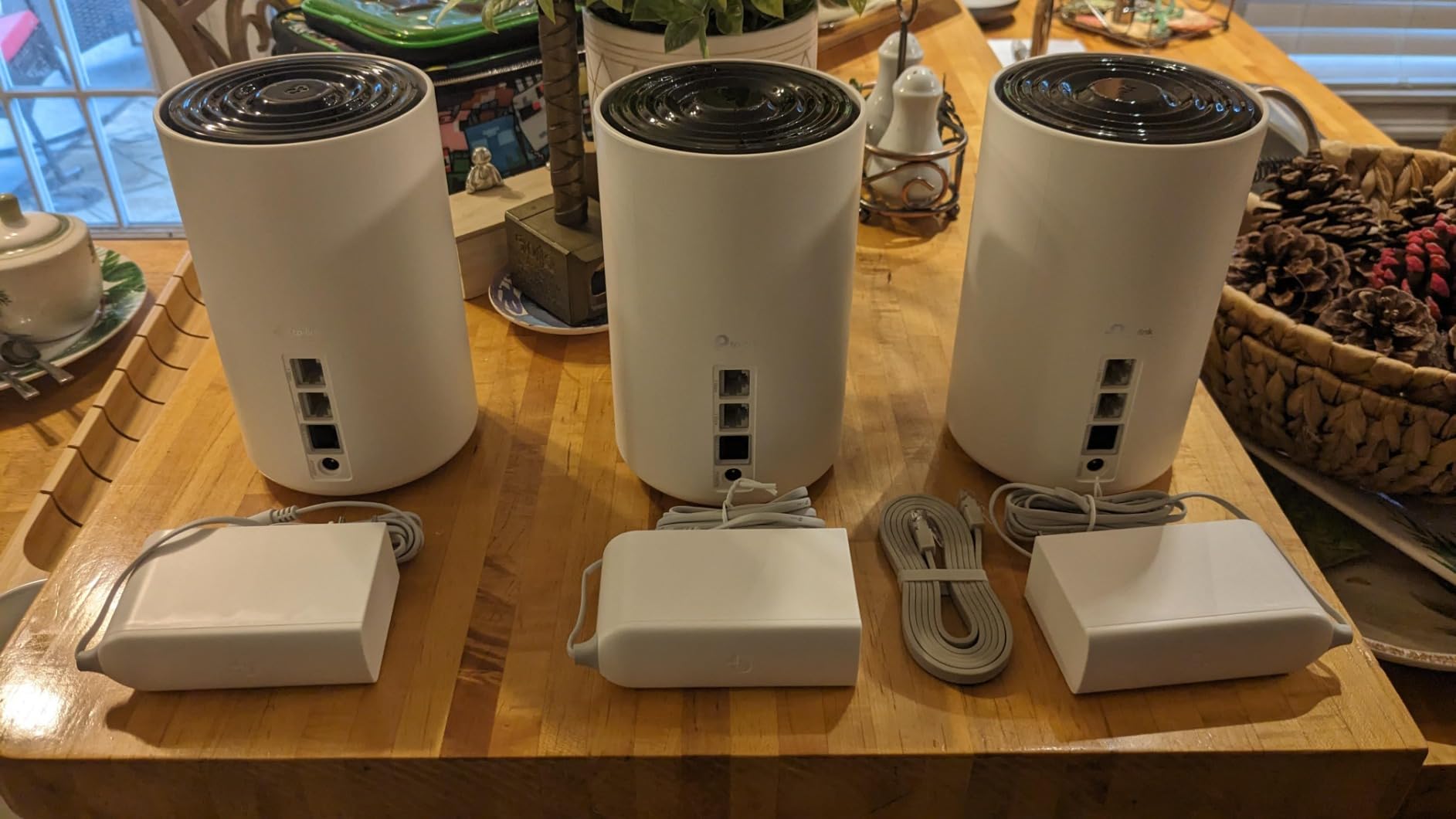 TP-Link Deco XE75 Pro AXE5400 Tri-Band WiFi 6E Mesh System - 2.5G WAN/LAN Port, Covers up to 7200 Sq.Ft, Replaces WiFi Router and Extender, AI-Driven Mesh, 6GHz Band, 3-Pack customer photo 2