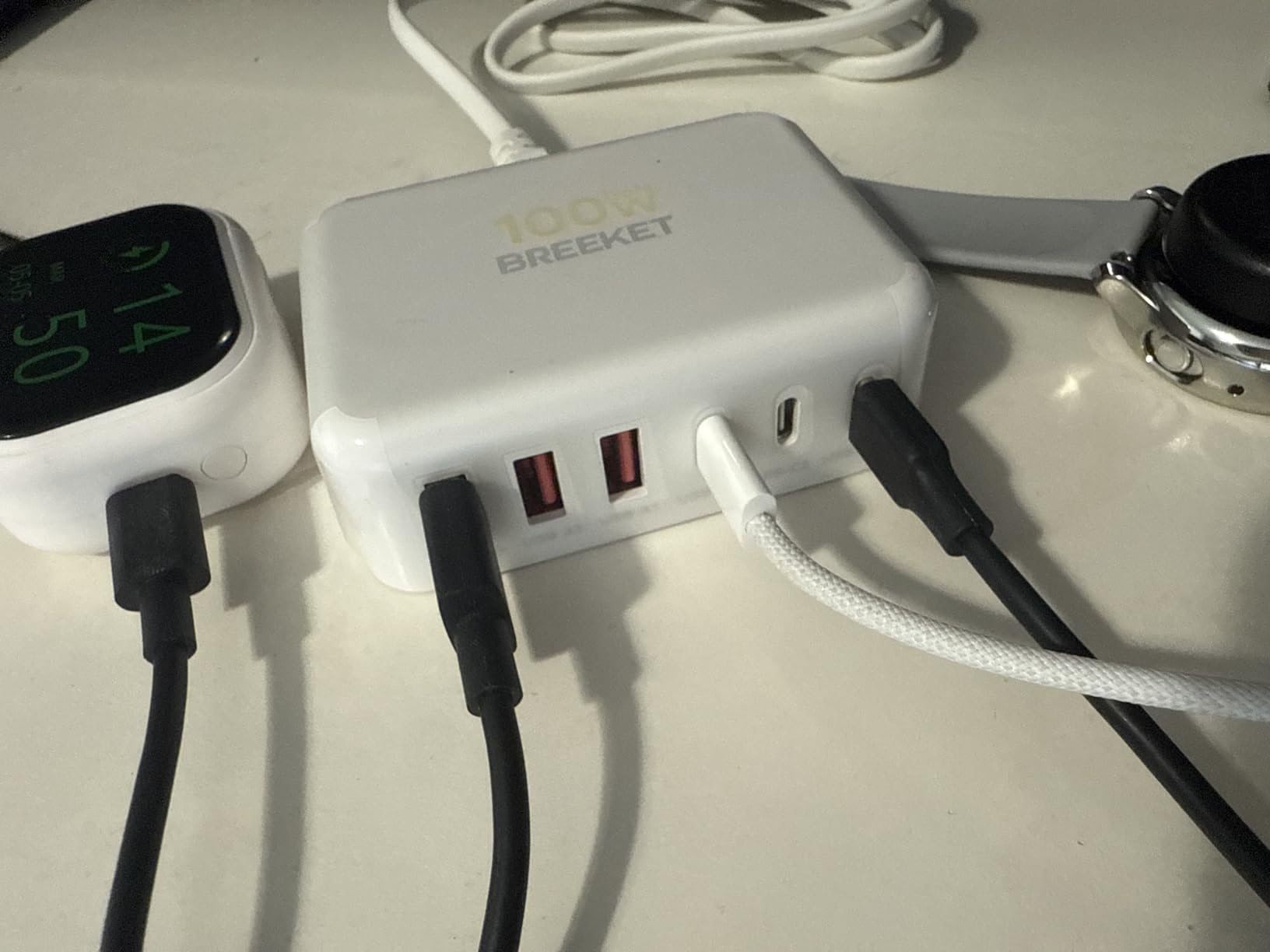 USB C Charger Block, GaN Fast USB Charging Station Hub with 100W Max 6-Port customer photo 2