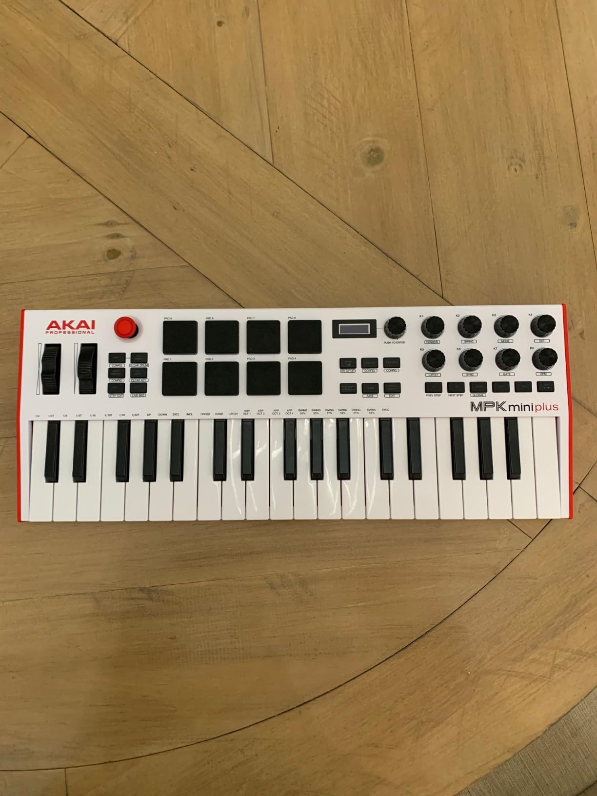 Akai Professional MPK Mini Plus - USB MIDI Keyboard Controller with 37 Mini Keys, 8 MPC Pads, Sequencer, MIDI/CV/Gate I/O, Music Production Software customer photo 1