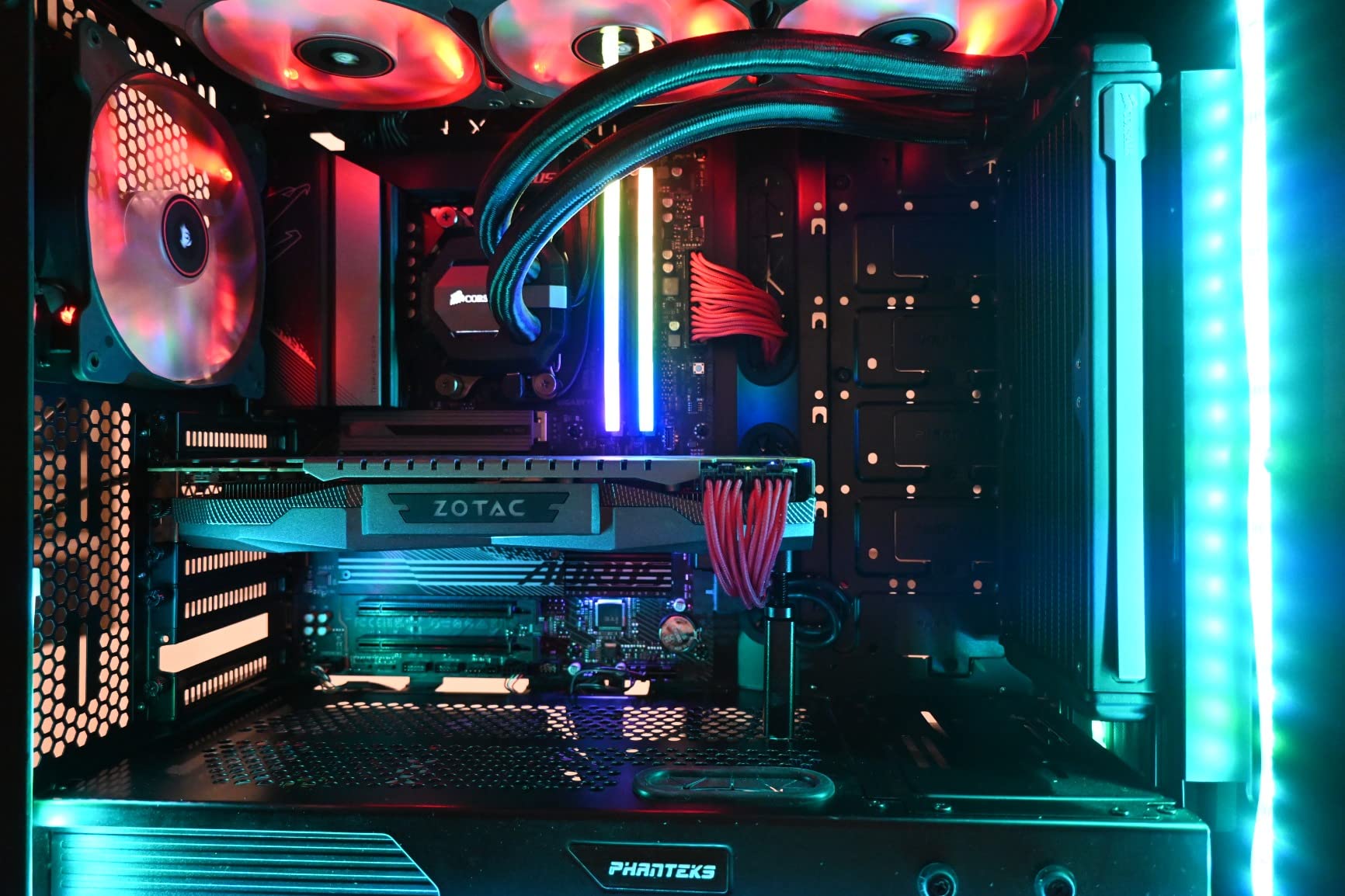 GIGABYTE B650 AORUS Elite AX AMD AM5 ATX Motherboard, Support Ryzen 9000/8000/7000 Series, DDR5, 14+2+1 Power Phase, PCIe 5.0 M.2, USB-C 3.2 Gen 2, WIFI6E, 2.5GbE, EZ-Latch, Q-Flash, RGB Fusion customer photo 2