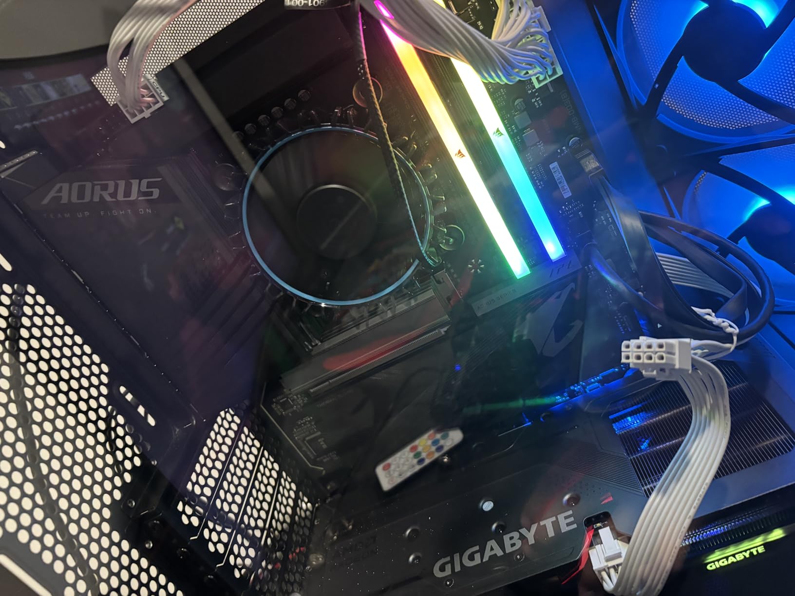 GIGABYTE Z790 AORUS Elite AX LGA 1700 ATX Motherboard, Intel Core 14th/13th/12th Gen, DDR5, 16+1+2 Power Phase, PCIe 5.0, WIFI6E customer photo 1