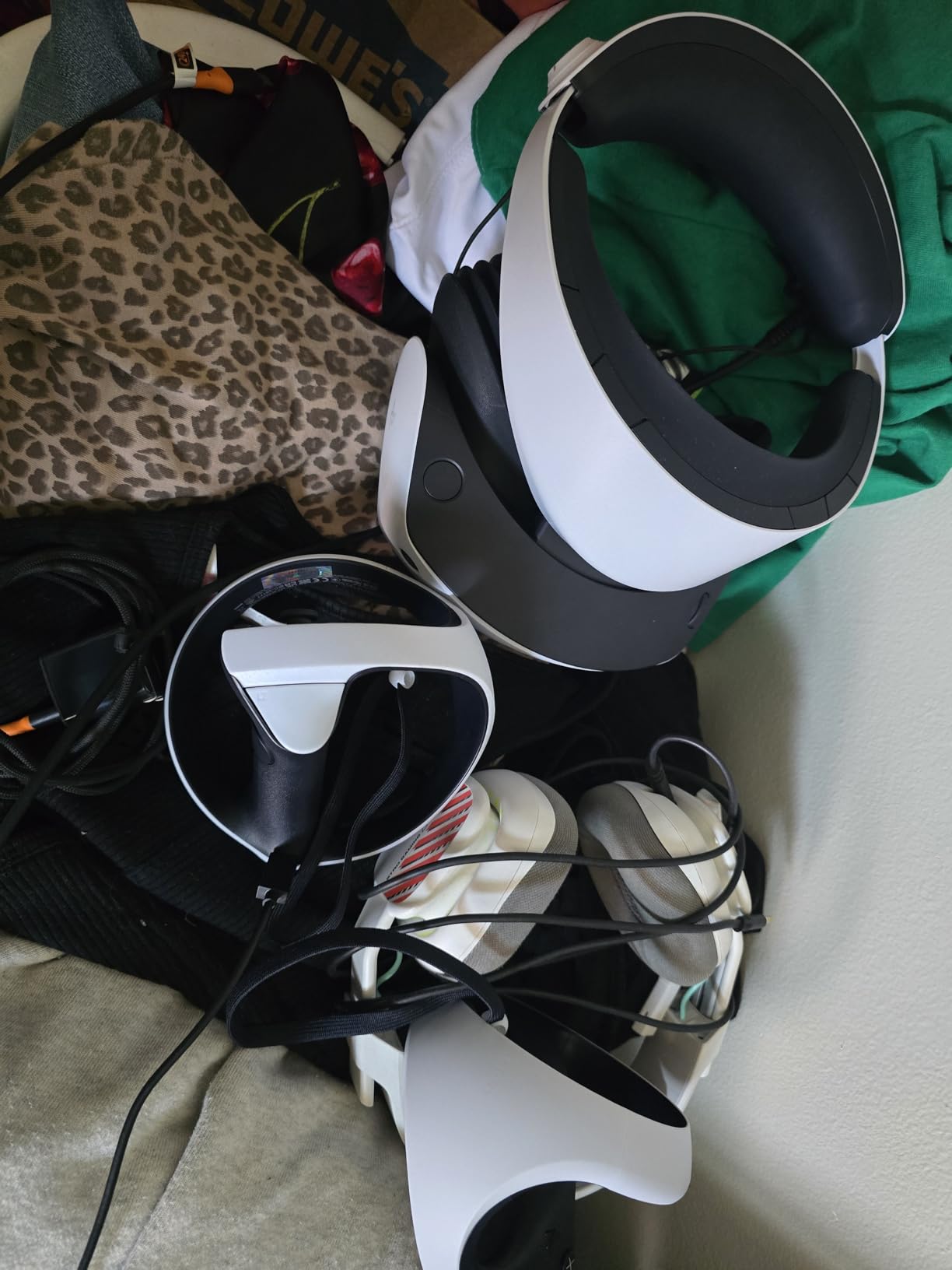 PlayStation VR2 Horizon Call of The Mountain Bundle (PSVR2) customer photo 2