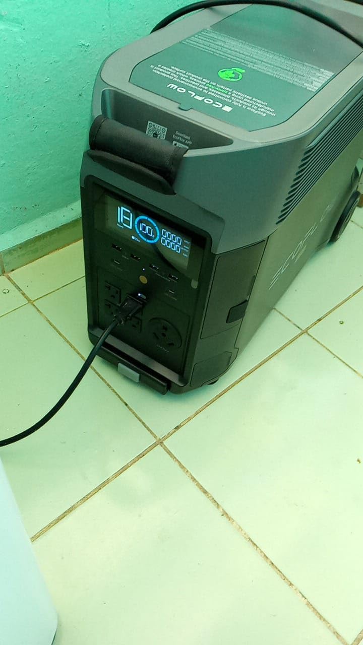 EF ECOFLOW Portable Power Station 3600Wh DELTA Pro, 120V 3600W AC Output customer photo 1