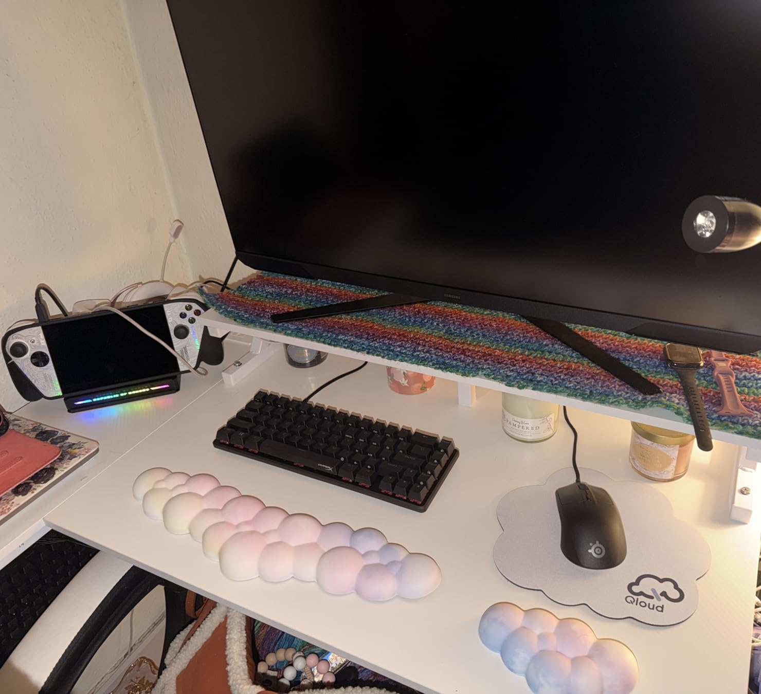 Cloud Keyboard Wrist Rest - Create-ables Qloud Cloud Wrist Rest for Computer Keyboard and Mouse, Ergonomic Memory Foam Wrist Pad with Non-Slip Base, Includes Cloud Mouse Pad - White customer photo 1