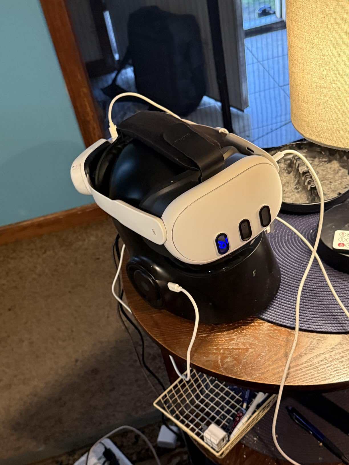 Meta Quest 3 512GB | VR Without Wires - Gorilla Tag Cardboard Monkenaut Bundle - Amazon Exclusive - Access to 100+ Games with a 3-Month Trial of Meta Horizon+ Included customer photo 1