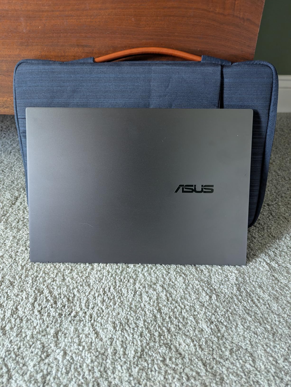 Asus ZenBook 14 Pro oled Q415 Business Laptop (14
