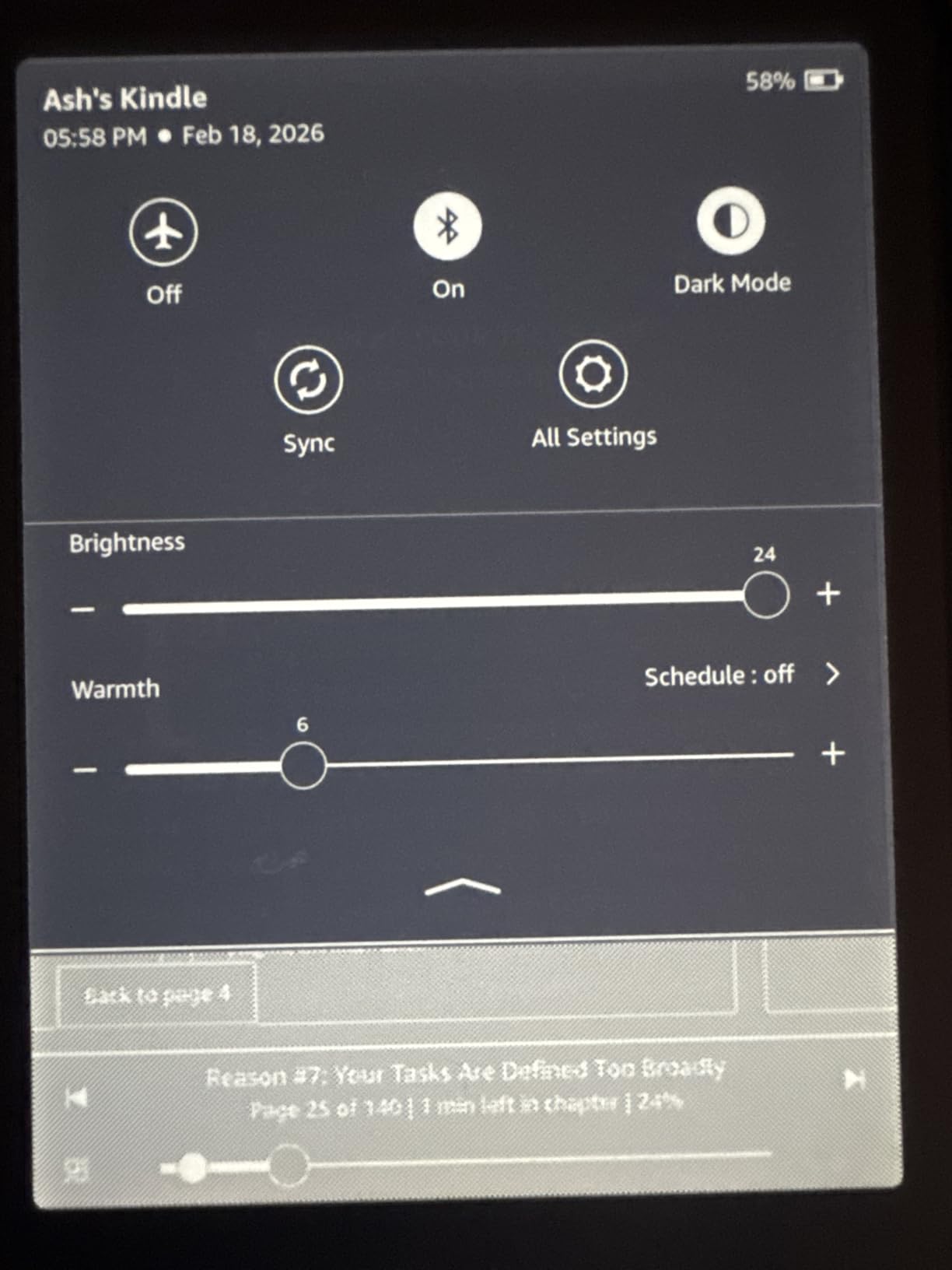 Kindle Paperwhite Signature Edition 32GB (newest model) - 20% faster with auto-adjusting front light, wireless charging, and weeks of battery life - Metallic Raspberry customer photo 2