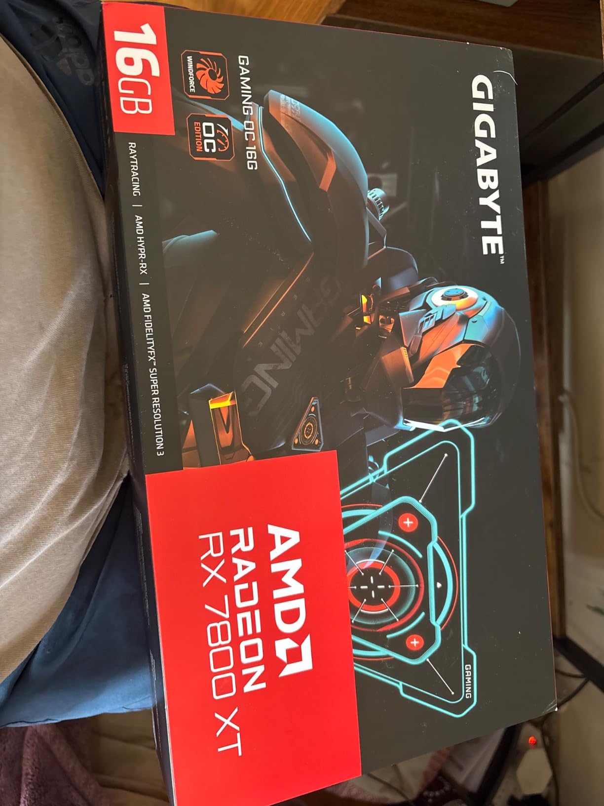 GIGABYTE Radeon RX 7800 XT Gaming OC 16GB Graphics Card customer photo 1