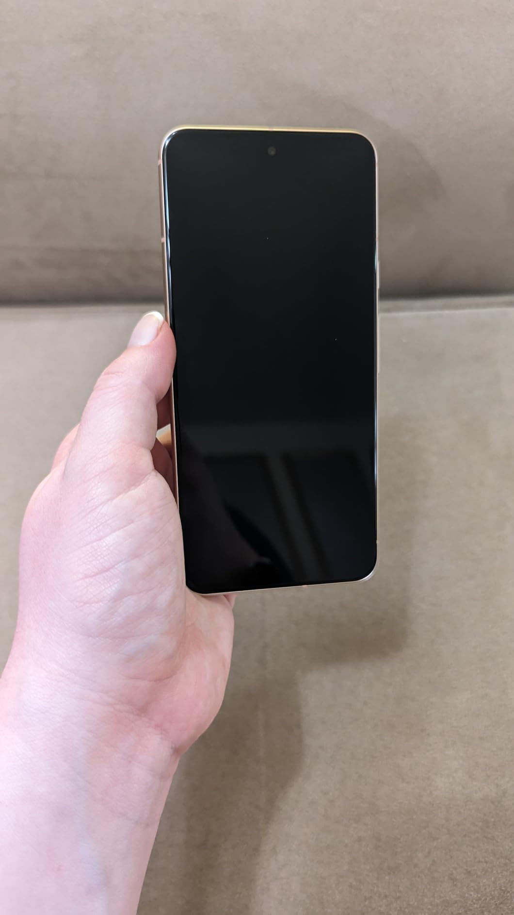 Google Pixel 8 - Unlocked Android Smartphone with Advanced Pixel Camera, 24-Hour Battery, and Powerful Security - Rose - 128 GB customer photo 2