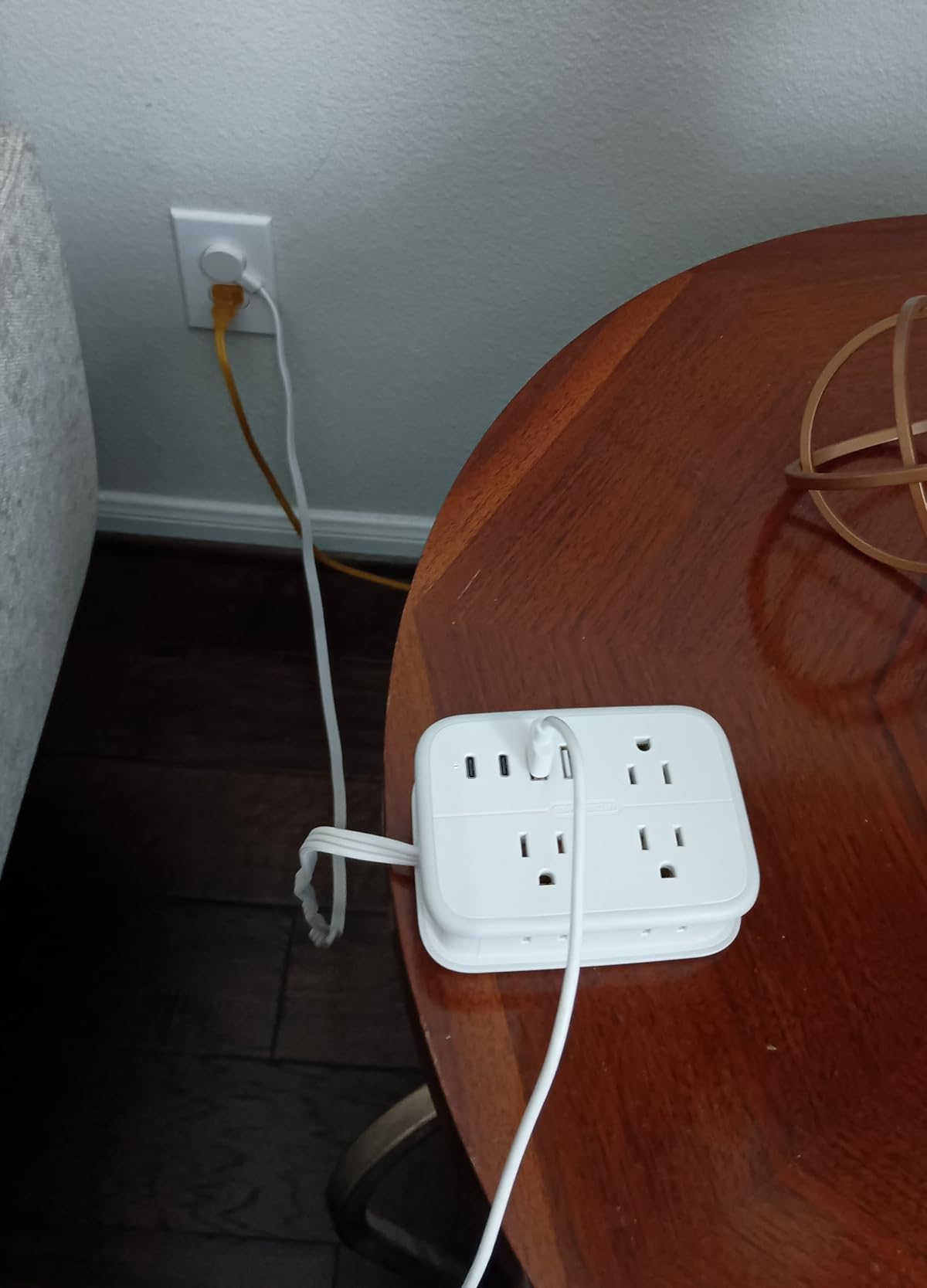 NTONPOWER 10 in 1 Travel Power Strip, 6 Outlets 4 USB Ports(2 USB C), 4ft Extension Cord Wrapped Around Small Power Strip, Compact for Travel, Hotel, Cruise Approved, White customer photo 1
