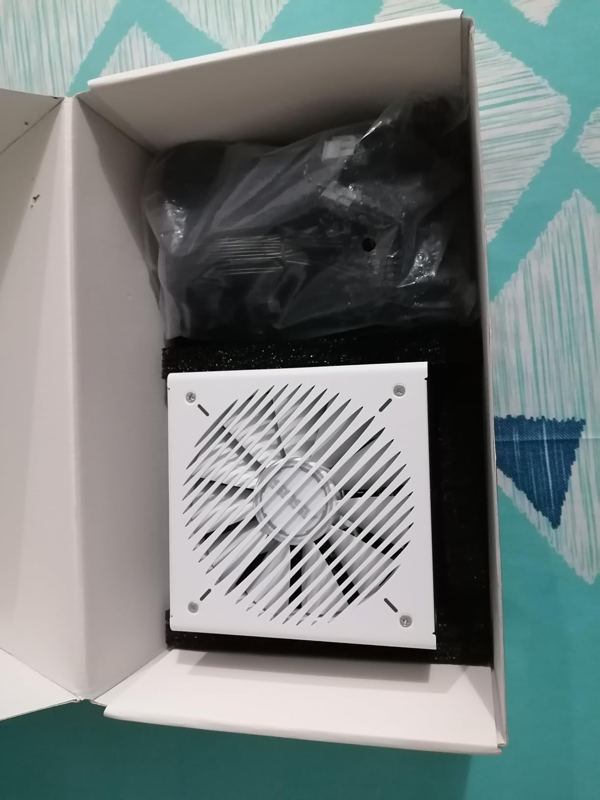 ASUS Prime 750W Gold (750 Watt, ATX 3.0 Compatible, Fully Modular Power Supply, 80+ Gold Certified, Dual Ball Bearings, Two Color Options in One, 8-Year Warranty) customer photo 2