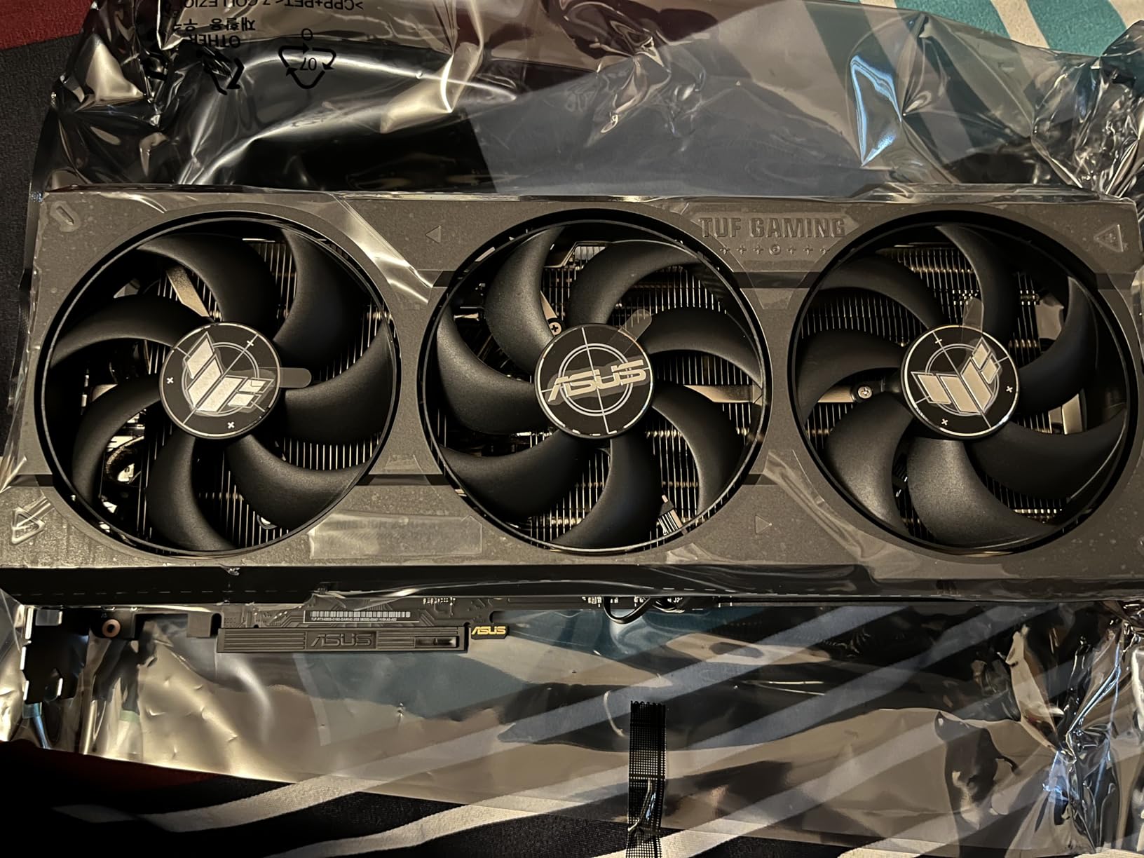 TUF Gaming NVIDIA GeForce RTX 4080 Super OC Edition Gaming Graphics Card customer photo 1
