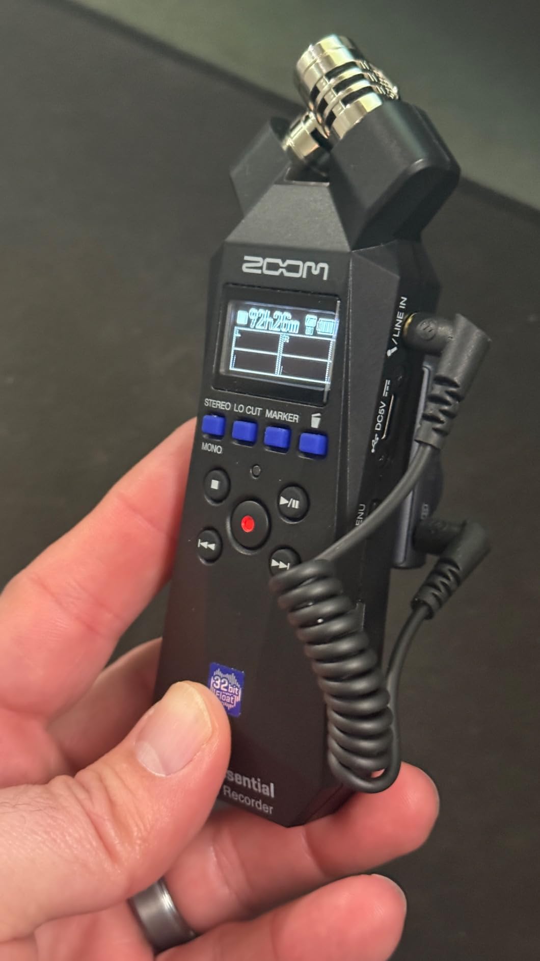 Zoom H1 Essential Recorder for Musicians, Podcasters & Content Creators customer photo 2