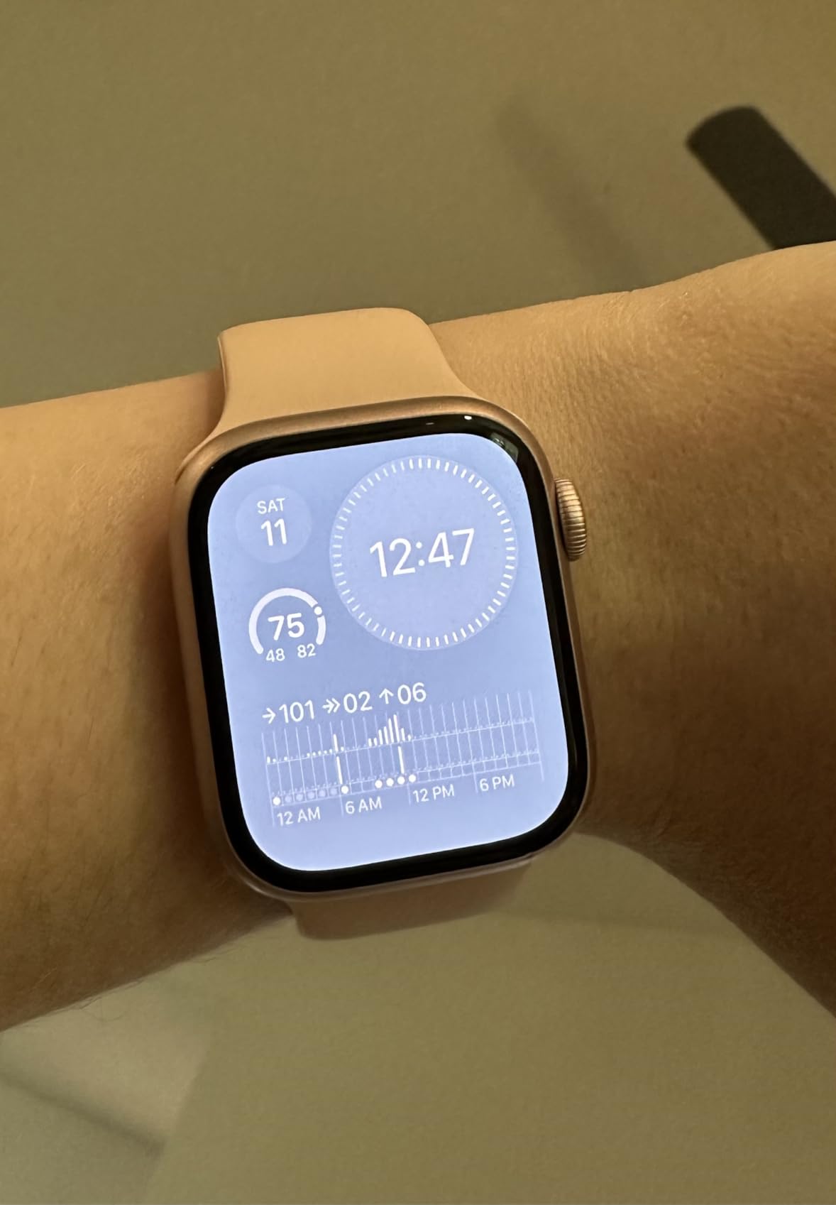 Apple Watch Series 9 (GPS + LTE) 45MM Midnight Aluminum Case with Black Sport Band (Renewed) customer photo 2