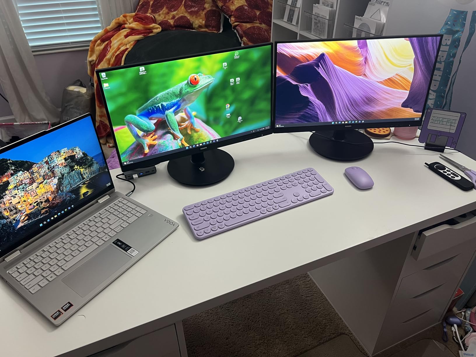 Philips 221V8LB 22 inch Class Thin Full HD (1920 x 1080) Monitor, 100Hz Refresh Rate, VESA, HDMI x1, VGA x1, LowBlue Mode, Adaptive Sync, 4 Year Advance Replacement Warranty customer photo 1