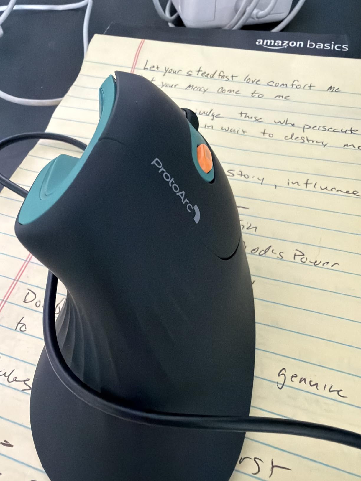 ProtoArc EM11 NL Wireless Ergonomic Vertical Mouse, Rechargeable, Black customer photo 2