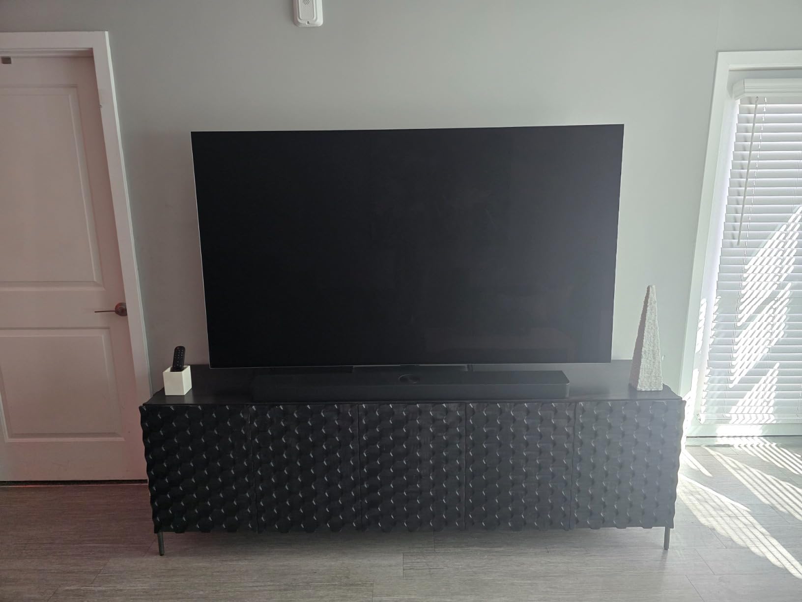 LG S95TR 9.1.5-Channel OLED evo TV Matching Home Theater Soundbar with Rear Surround Speakers and Wireless Subwoofer, Wow Orchestra, Dolby Atmos, WOWCAST Built-in customer photo 1