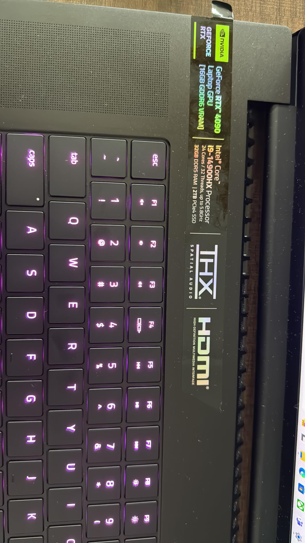 Razer Blade 18 Gaming Laptop - NVIDIA GeForce RTX 4090, Intel Core i9 14900HX 14th Gen CPU, 18