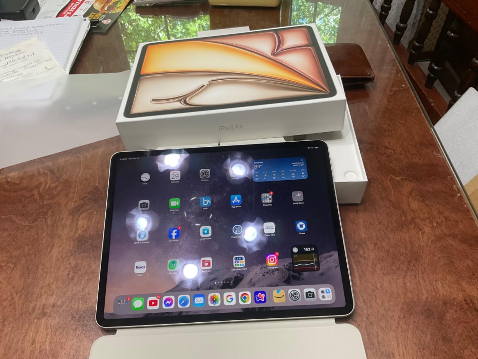 iPad Air 13-inch (M2): Built for Apple Intelligence, Liquid Retina Display, 256GB, 12MP Front/Back Camera, Wi-Fi 6E, Touch ID, All-Day Battery Life - Starlight customer photo 2