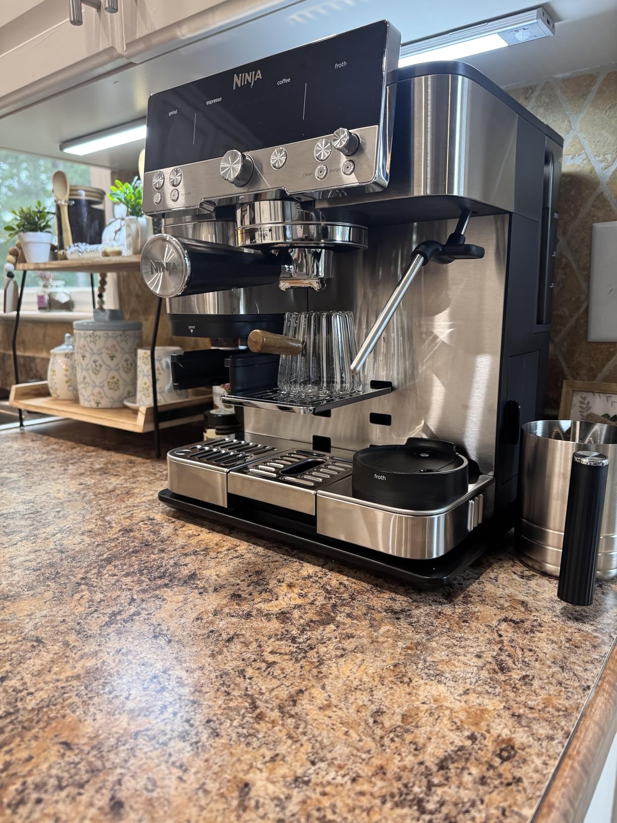 Ninja Luxe Cafe Premier 3-in-1 Espresso Machine, Drip Coffee, & Rapid Cold Brew | Built-in Coffee Grinder, Hands-Free Milk Frother, Assisted Tamper for Cappuccinos & Lattes | Stainless Steel | ES601 customer photo 2