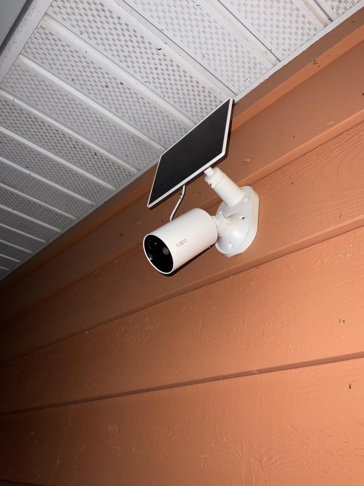 Tapo SolarCam 1080p Security Camera Wireless Outdoor- Battery Power with Solar, Person Detection, Subscription-Free Local Storage or Optional Cloud, Works with Alexa & Google Assistant, C402 KIT customer photo 1