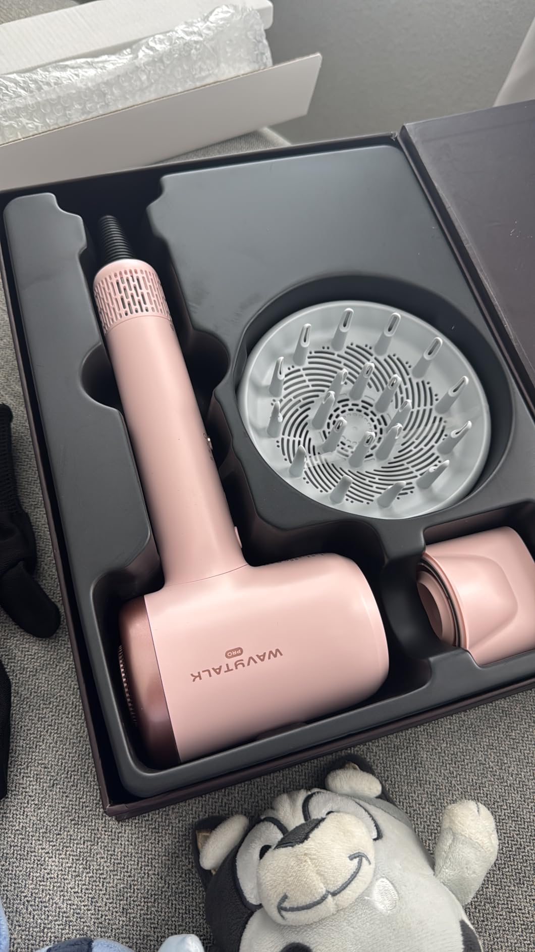 Hair Dryer, Wavytalk Turblow Pro Fast Drying Blow Dryer with Diffuser, High Speed Hair Dryer with 110,000 RPM, Pro Negative Ions for Reduces Damage, Frizz Smoothing, 3 Speeds & 3 Temps, Pink customer photo 2