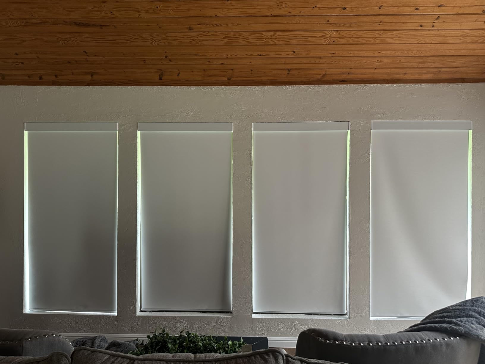 Kincmo Motorized Blinds with Remote,100% Blackout Motorized Roller Shades Work with Apple Homekit,Alexa,Google, Custom Electric Blinds with App,Voice Control (Linen White) customer photo 2
