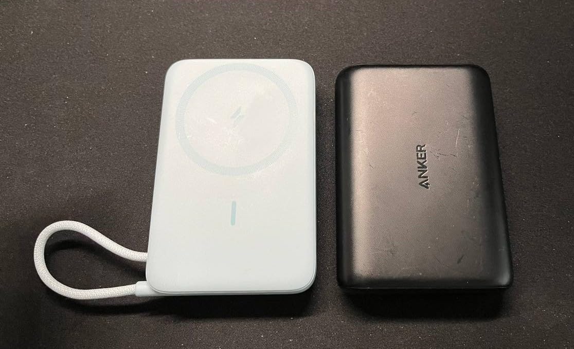 Anker Zolo Magnetic Power Bank, 10,000mAh Wireless Portable Charger with 30W Max Fast Charging, Battery Pack with Built-in USB-C Cable and Adjustable Stand, for iPhone 17/16/15 Series, AirPods etc. customer photo 1