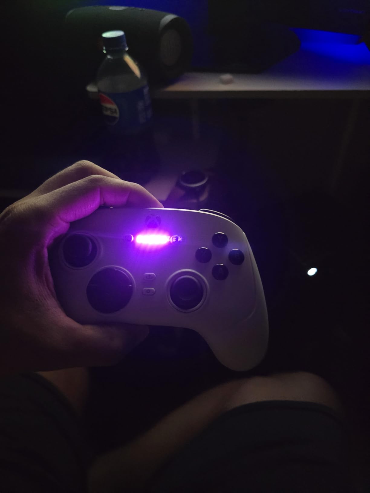 Razer Wolverine V3 Pro Wireless Gaming Controller: Licensed for Xbox Series X|S, Xbox One, Windows PC - 6 Remappable Buttons - Fast Triggers - Customizable Thumbsticks - Wired Tournament Mode - Black customer photo 1