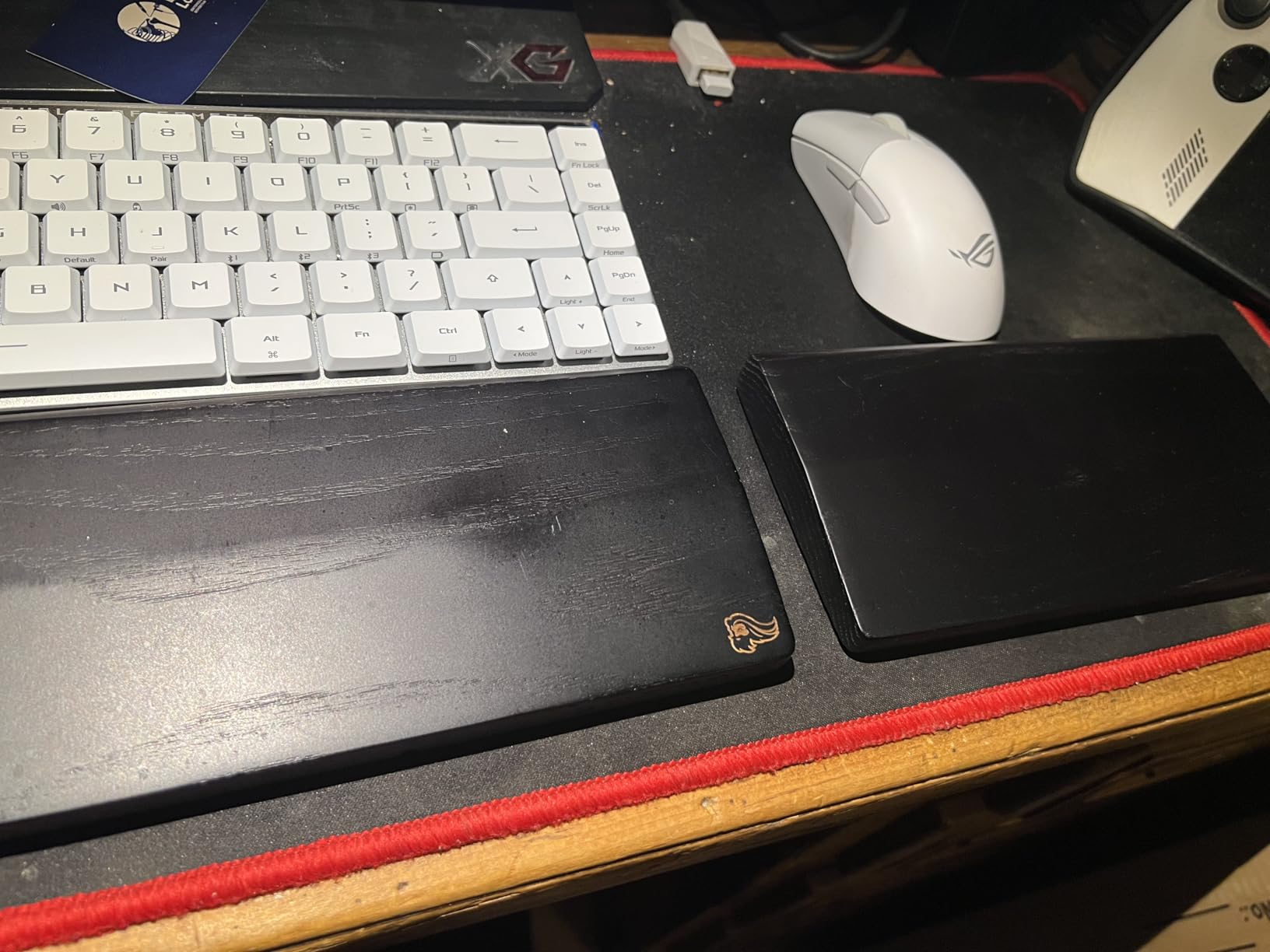 GLORIOUS Gaming Wooden Keyboard Wrist Rest (Compact) - White Ash Wood, Medium-Coarse Grain, Smooth Surface, Sweat & Oil Resistant, Easy Clean, Anti-Slip Rubber Base, 13