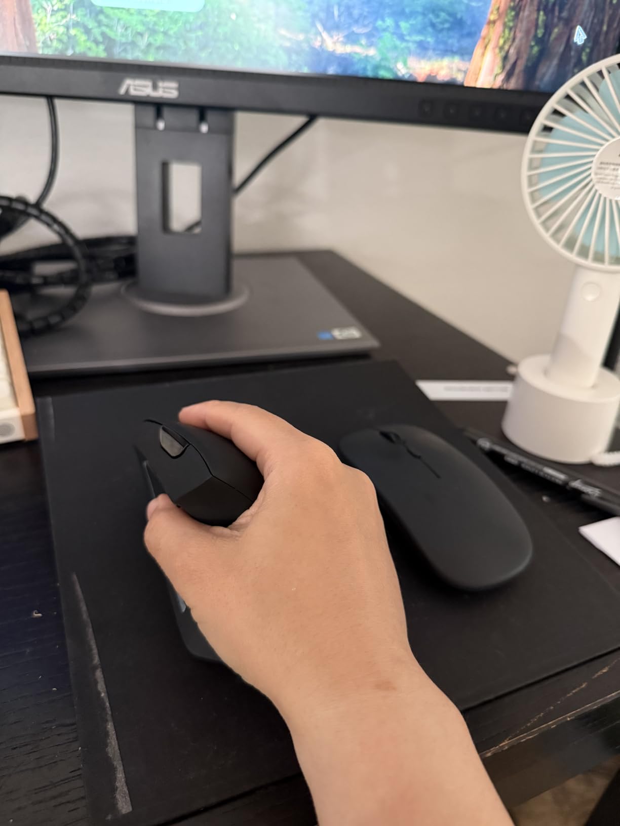 TECKNET Ergonomic Mouse, 4800 DPI Wireless Bluetooth Vertical, 3-Device customer photo 2