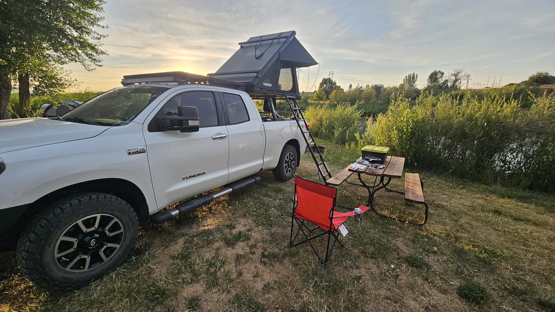 WildFinder Rooftop Tent, Hard Shell Roof Top Tent for Jeep SUV Truck Van | Aluminum Pop Up Roof Tent with LED Light Strip, Camping Car Roof Tent for 2-3 Person, Hardshell Rooftop Tent customer photo 2